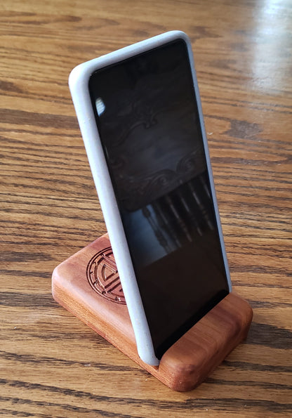 CELTIC PHONE STAND